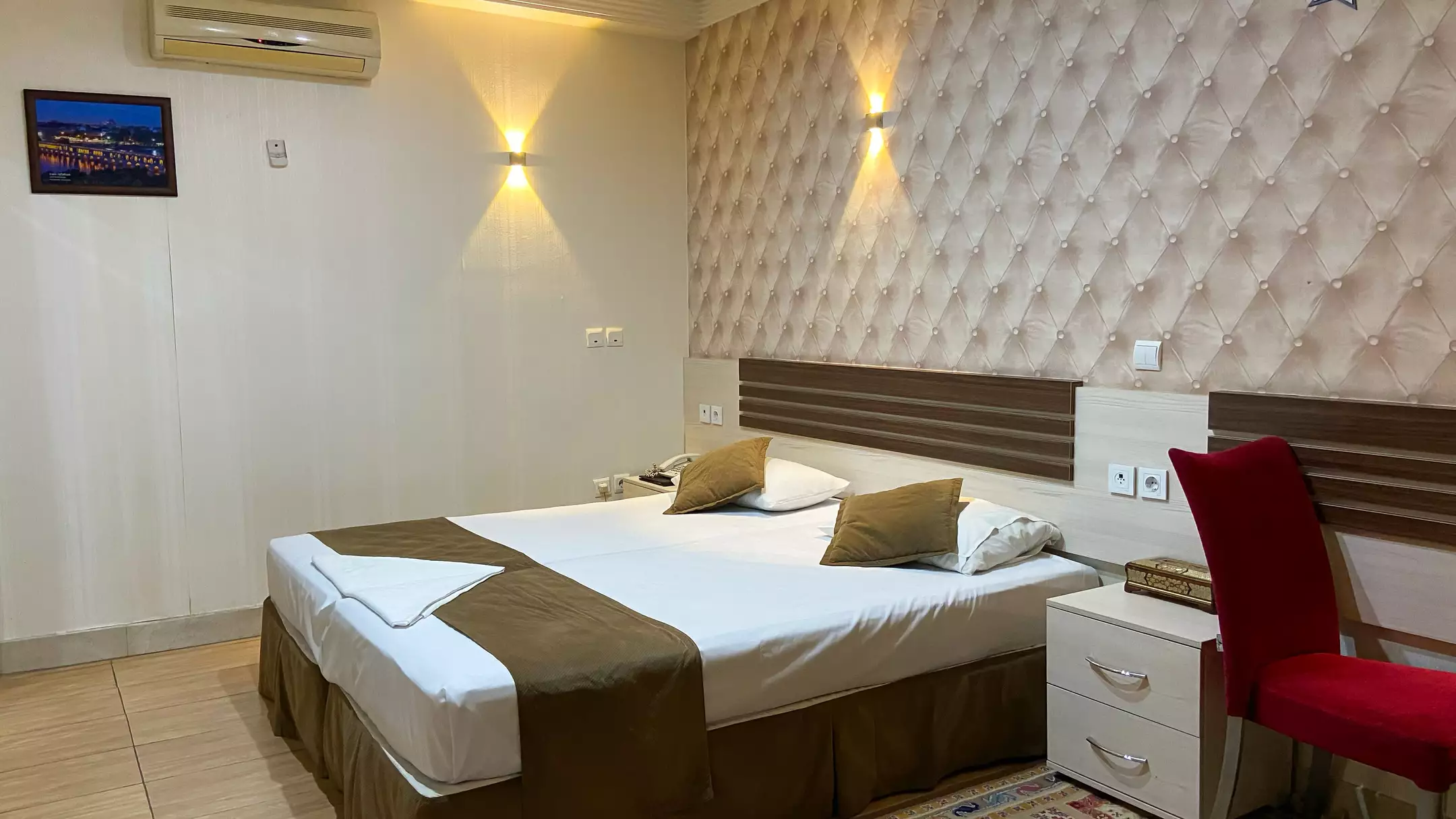 Alibaba https://cdn.alibaba.ir/ostorage/hotel-accommodation-images/670318e00ec5a9c48c927fce_80151a66-f299-428d-9a22-0d95a82a9279_پنج تخته (1).webp